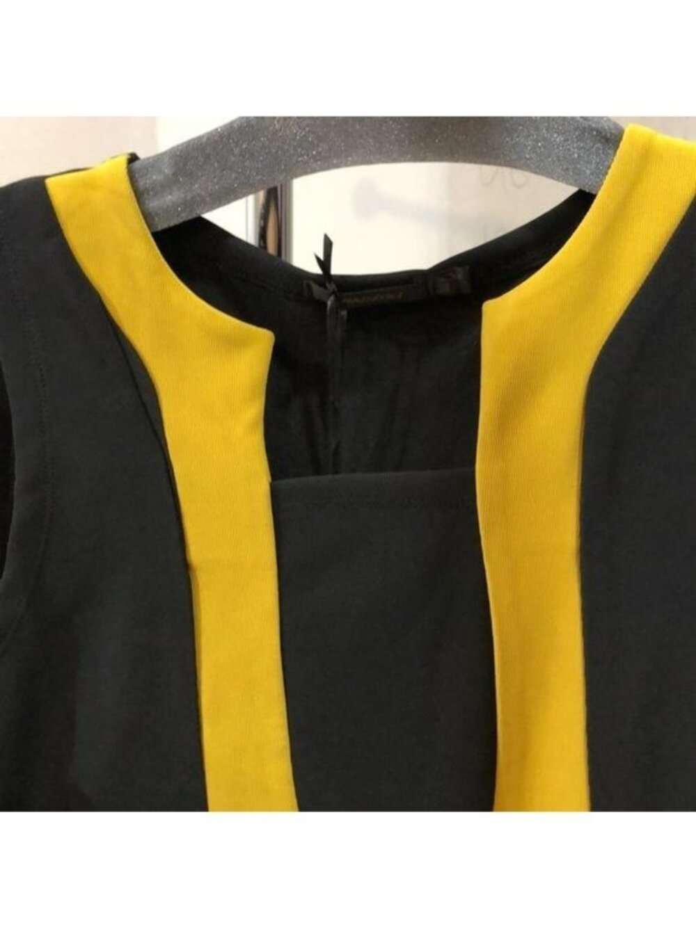 NWT Radzoli Womens Black Gold Trim Stretch Sleeveless Dress S SMALL - Picture 3 of 8